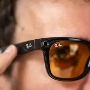 Le cadre juridique des lunettes connectées RAY BAN