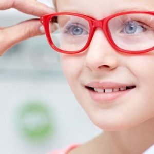 Avez vous déja passé des commandes des verres sur la freination de la myopie?